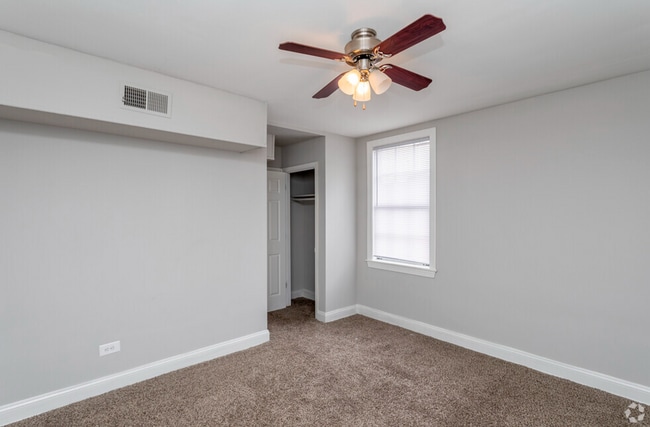 Interior Photo - Oaklee Village Apartments
