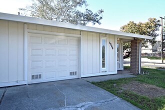 Building Photo - 5902-5902 Bourbon Dr