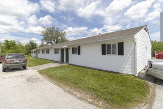 Building Photo - 701 W Cunningham Dr