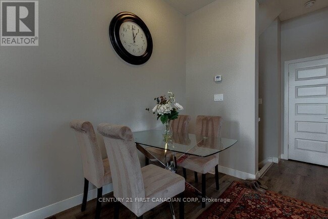 Building Photo - 275 Callaway Rd