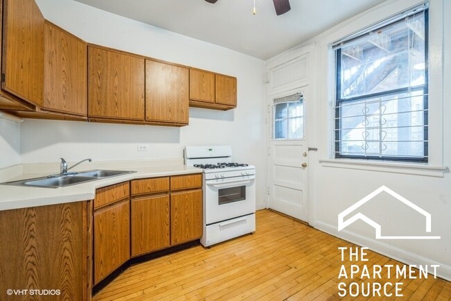 Building Photo - 1511 E 54th St