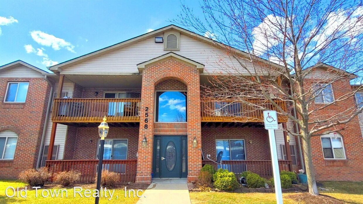 Primary Photo - 2 br, 2 bath House - 2568 Eagle Circle #4