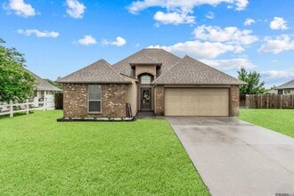 Building Photo - 41481 Hearthstone Ave