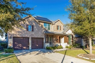 Building Photo - 29110 Davenport Dr