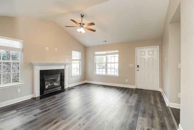 Building Photo - 4908 Elizabeth Rd