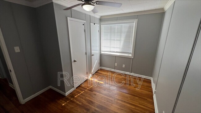 Building Photo - 4319 Dunn Rd
