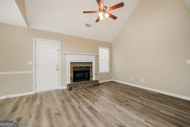 Building Photo - 846 Crabtree Ct
