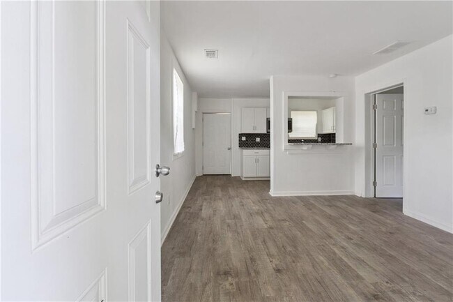 Foto del edificio - 1098 Smith St SW