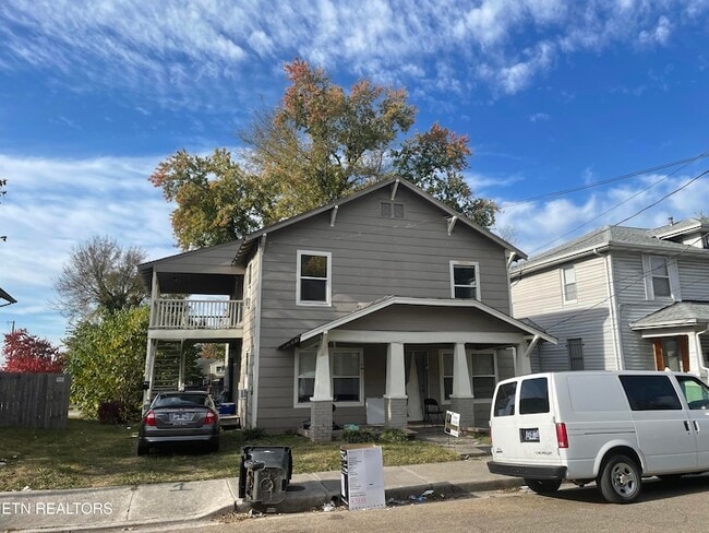 Building Photo - 1602 Dora St