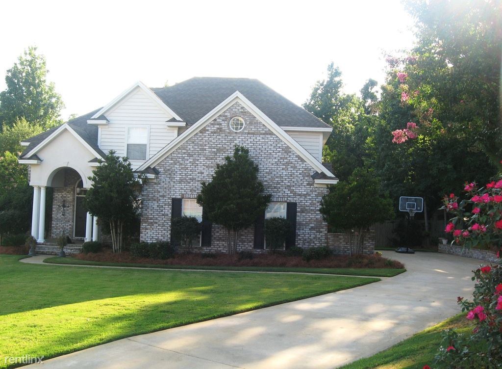 Primary Photo - 4 br, 3.5 bath House - 104 White Tail Ct