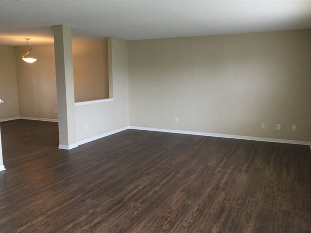 Foto del edificio - 9939 Big Bend Dr