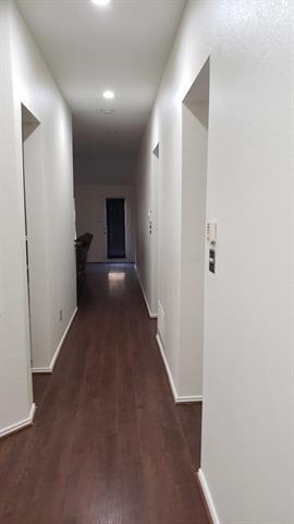 Foto del edificio - 11900 Hickory Cir