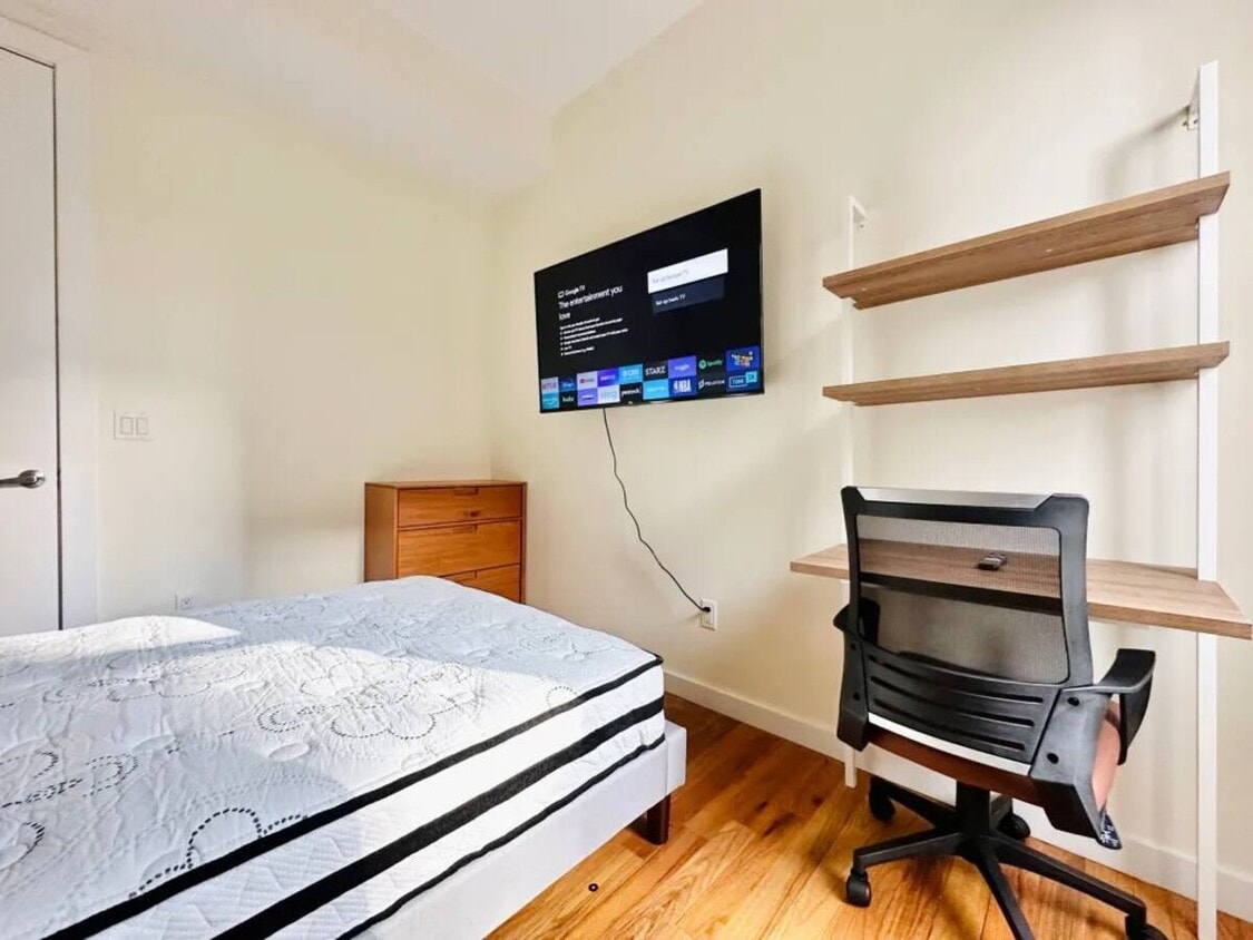 Foto principal - Furnished room/NOT APARTMENT