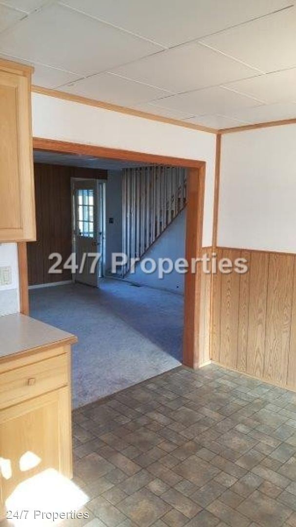 Building Photo - 4 br, 1 bath House - 7559 SE Webfoot Road