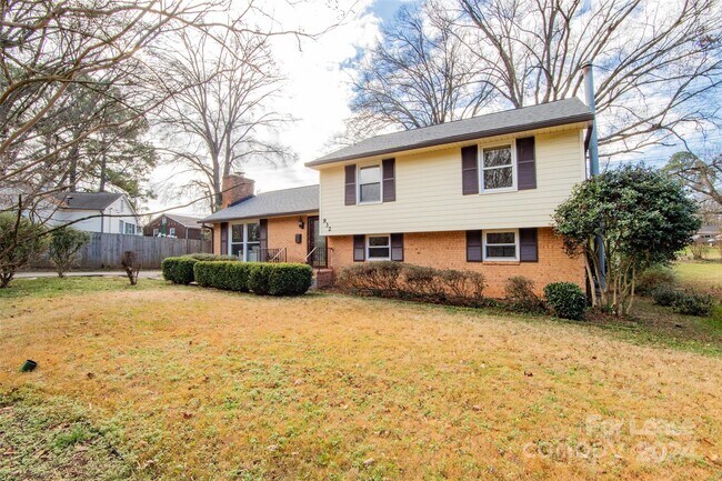 Building Photo - 932 Stanfield Dr