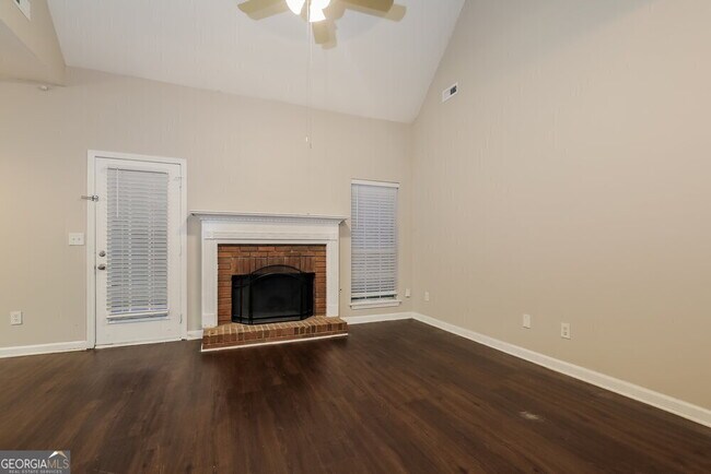 Building Photo - 118 Burleyson Dr