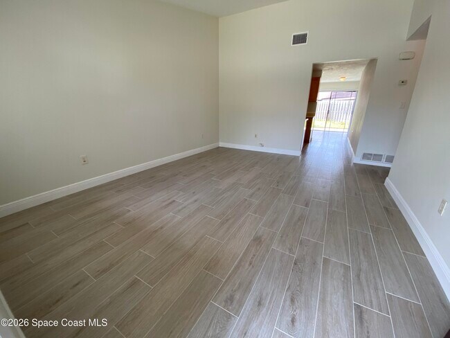 Building Photo - 624 Casa Grande Dr