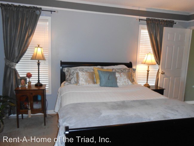 Foto del edificio - 4 br, 2 bath House - 8168 Benaja Road