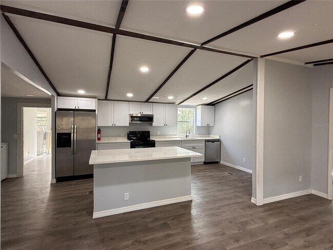 Foto del edificio - 8824 Overlook Dr