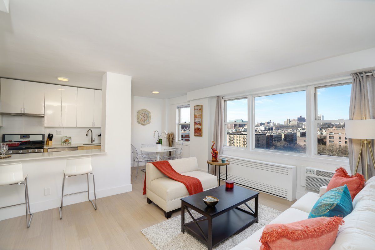 Primary Photo - 20 W 141st St