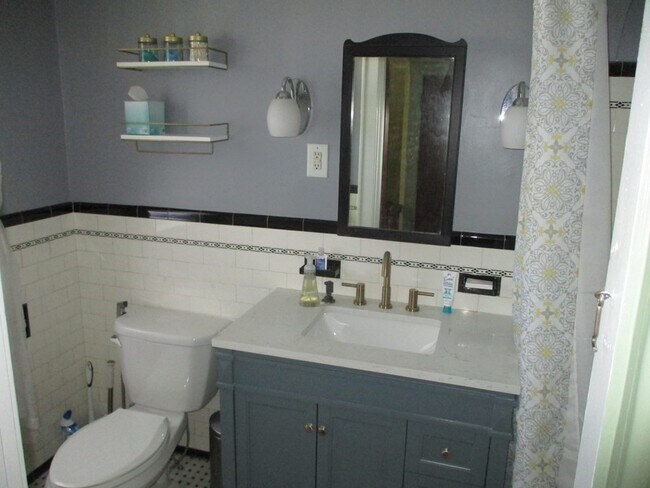 Foto del edificio - 118 Adena Rd