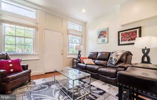 Foto del edificio - 1133 D St NE