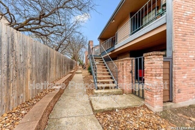 Building Photo - 4803 Hamilton Wolfe