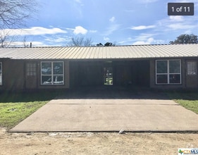 Building Photo - 109 Co Rd 109