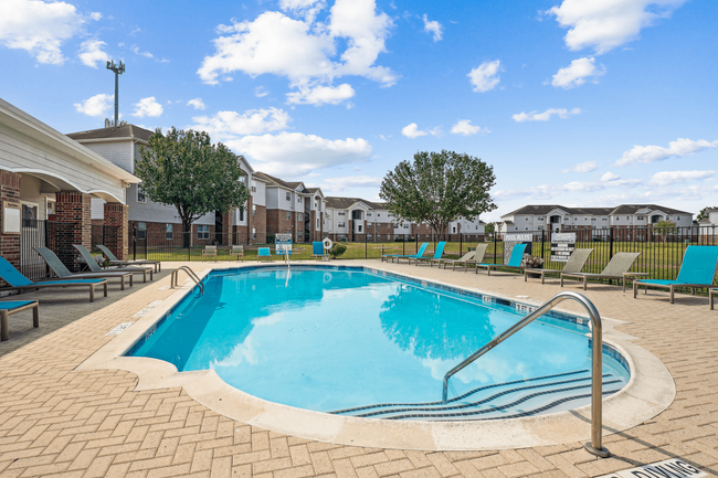 Building Photo - Shadow Ridge Apartments