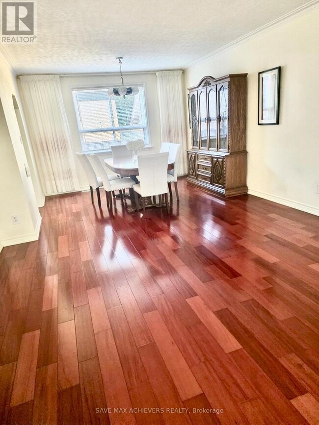 Building Photo - 2 Coolhurst Dr