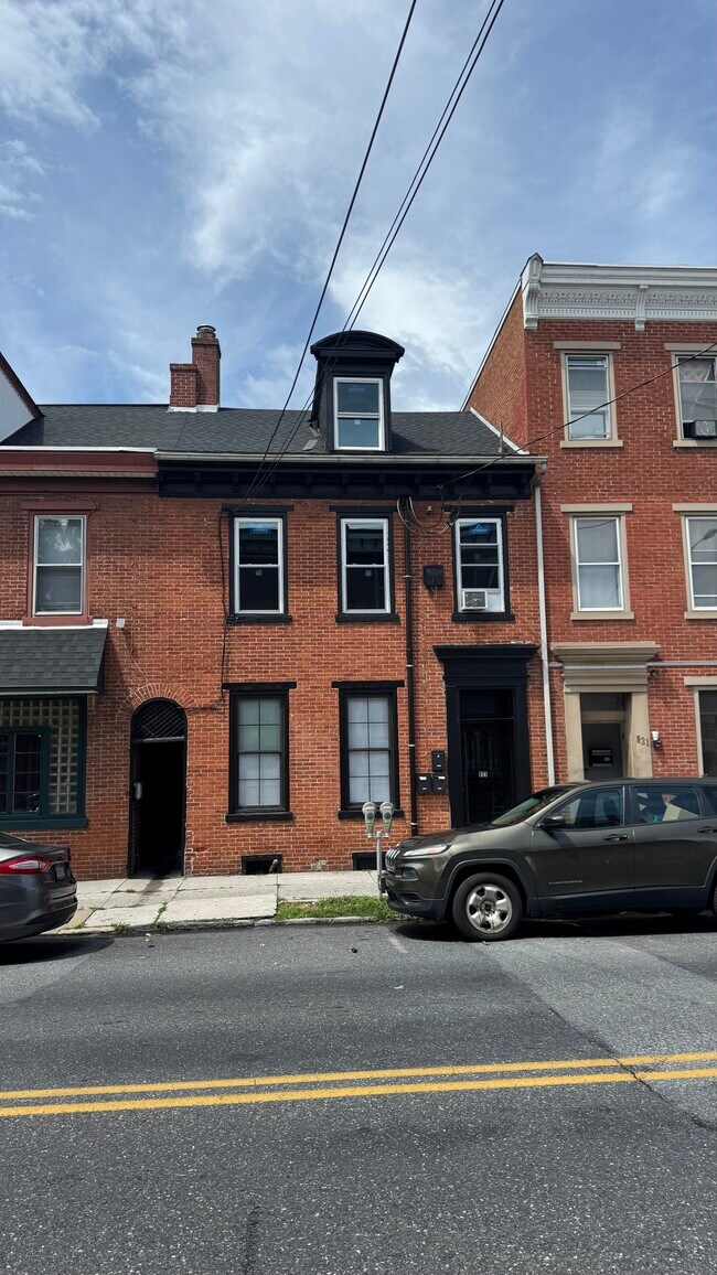 Foto del edificio - 823 Chestnut St