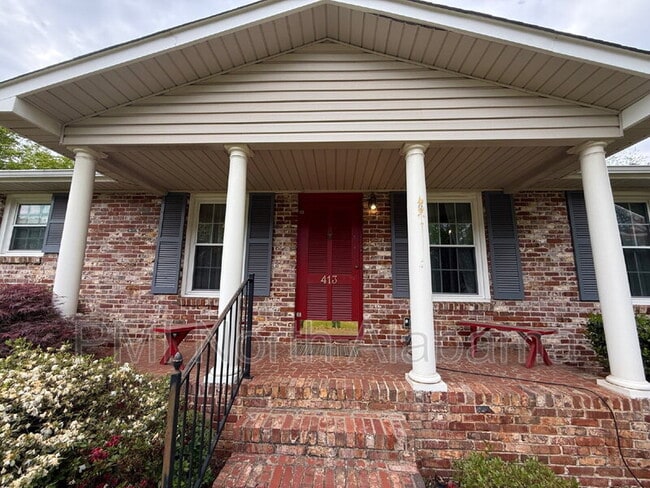 Foto del edificio - 413 Harolds Dr NW