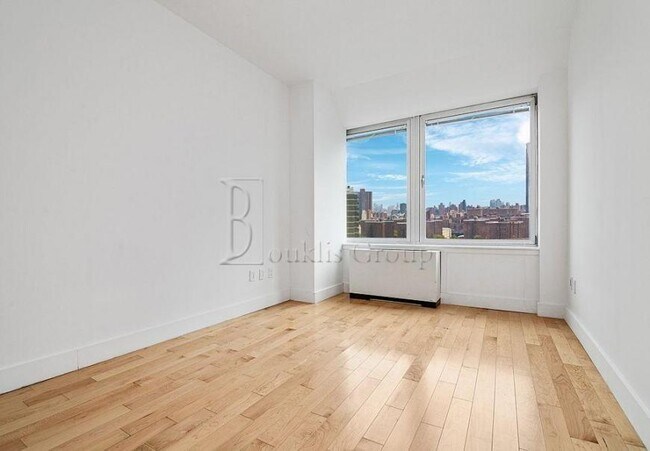 Foto del edificio - 4 bedroom in NEW YORK NY 10038