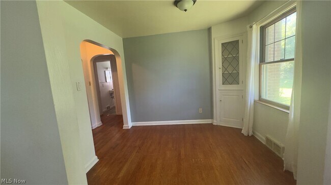 Foto del edificio - 86 Ferncliff Ave