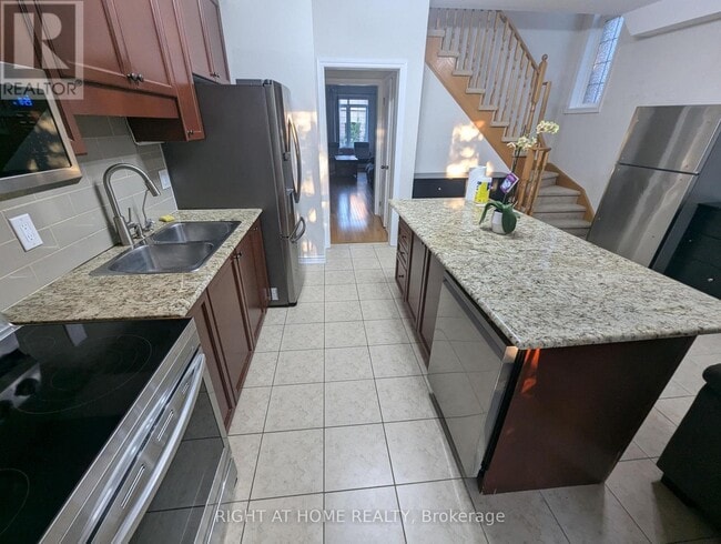 Building Photo - 3038 Haines Rd