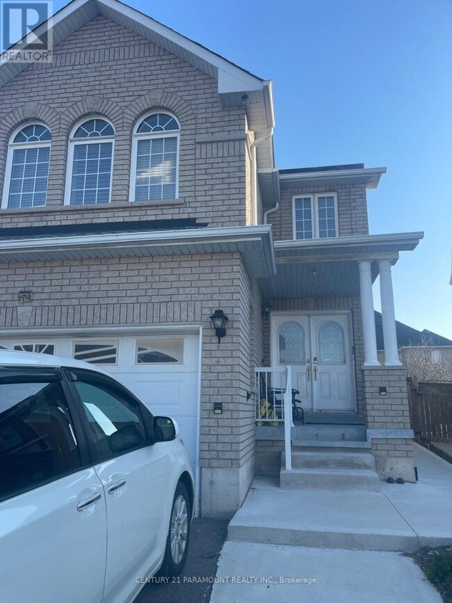 Building Photo - 7275 Village Walk