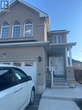 Building Photo - 7275 Village Walk