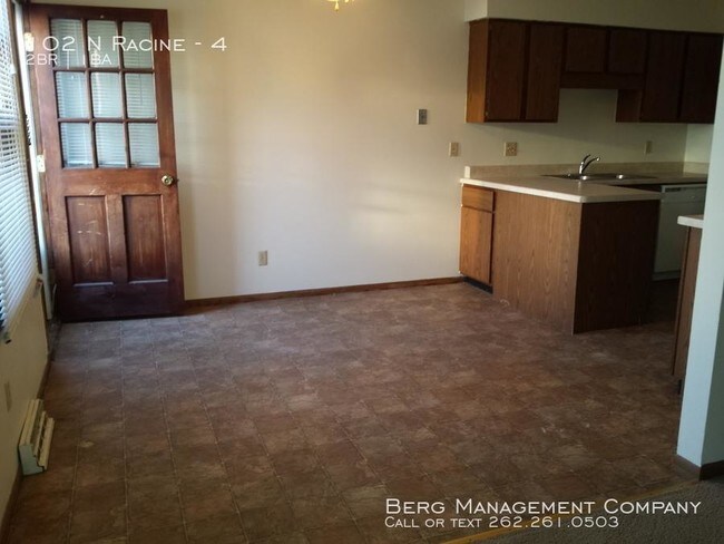 Building Photo - 2 bedroom in Waukesha WI 53186