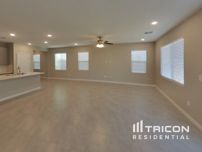 Foto del edificio - 6726 Palmer Crst St