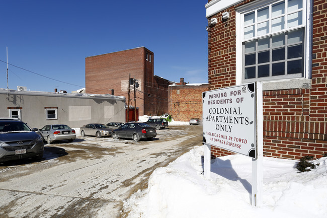 Building Photo - Colonial Apartments