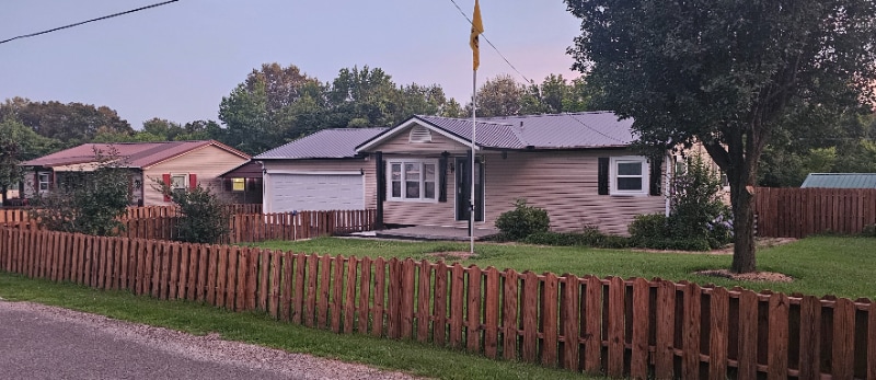 Primary Photo - 76 Hazlewood Dr