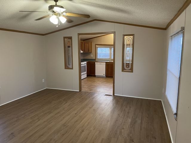 Foto del edificio - 848 Birchwood Dr