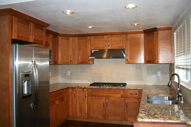 Foto del edificio - 1766 Bethany Ave