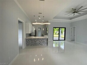 Building Photo - 3738 SE Santa Barbara Pl