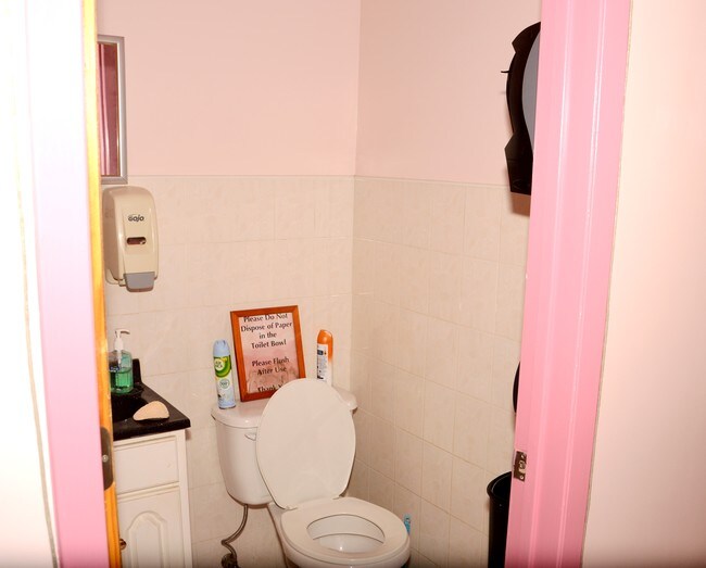 Foto del edificio - 3014 Brighton 6th St