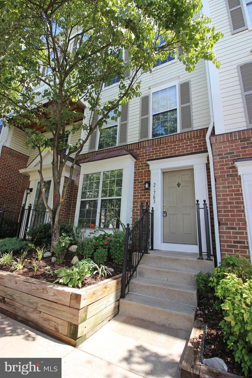 Foto principal - 21783 Baldwin Square