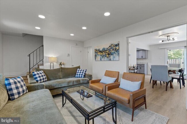 Foto del edificio - 12909 Marquette Ln