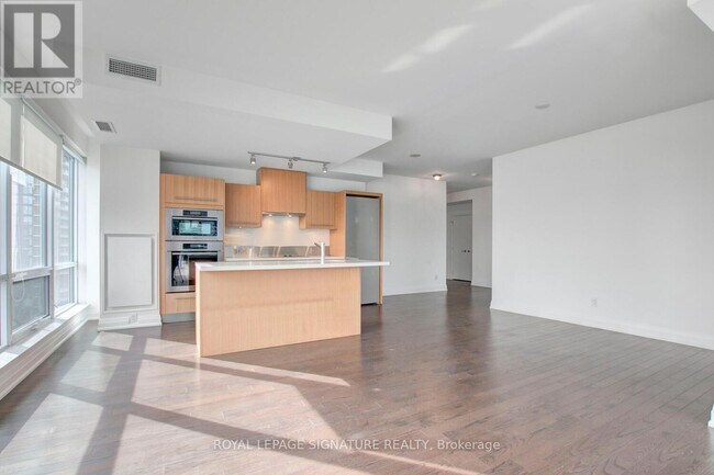 Photo du bâtiment - 80 John St