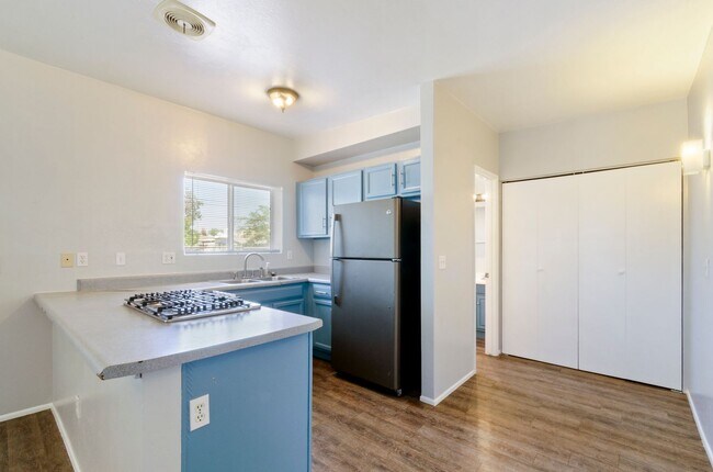 Foto del edificio - Remodeled duplex