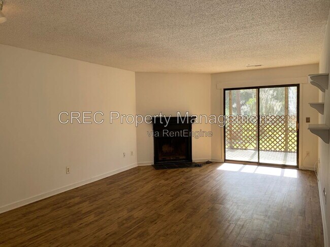 Building Photo - 2736 Jobee Dr